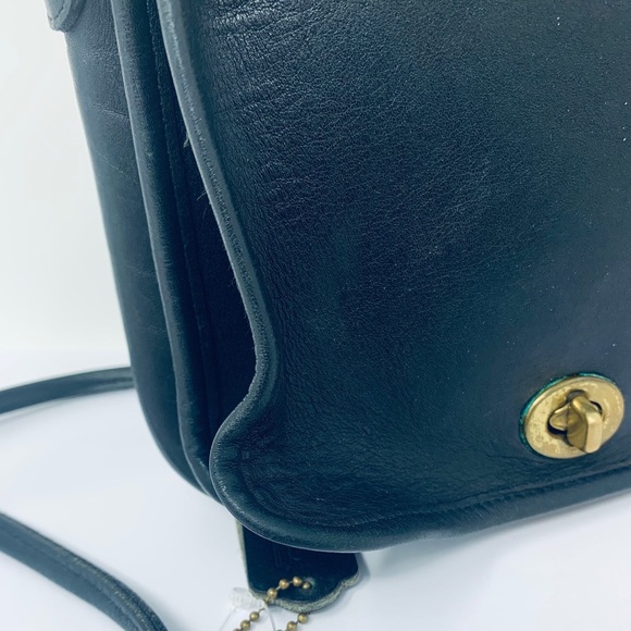 Vintage Coach Leather Compact Pouch Bag - Picture 4 of 11